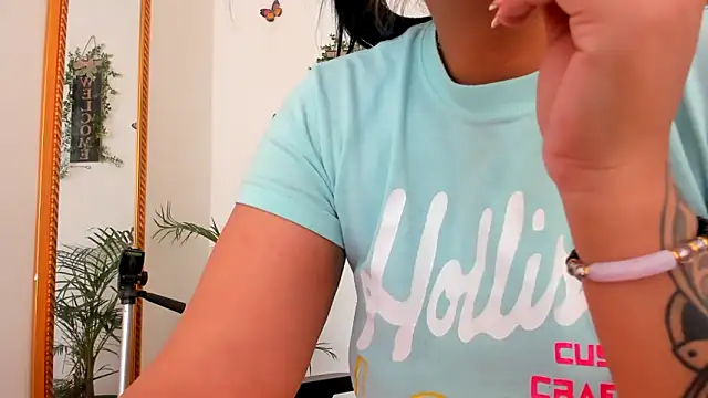 darsha sahu online show from 01/08/25, 04:33