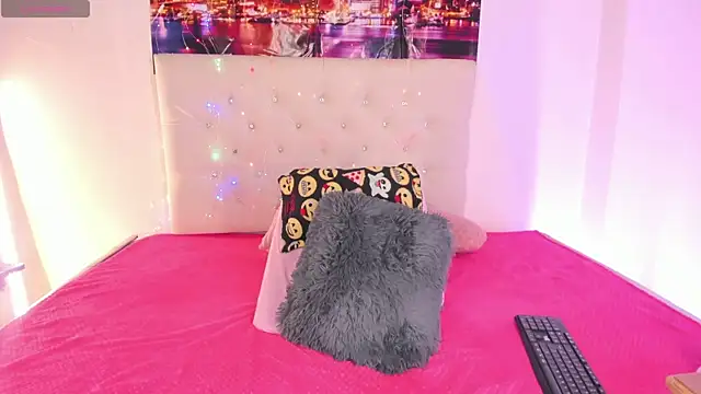 Snapshot of BrendaKennedy chatting on 03/11/25, 10:53 BrendaKennedy online show from 03/11/25, 10:53