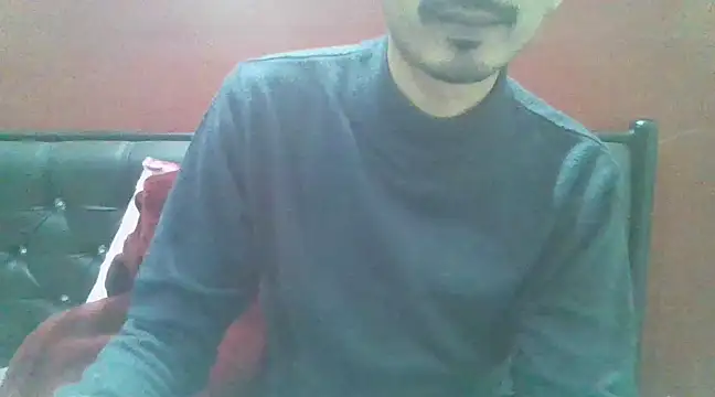 Snapshot of dreamtoungelick69 chatting on 01/03/25, 03:44 dreamtoungelick69 online show from 01/03/25, 03:44