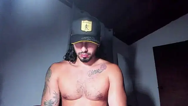 Snapshot of Baky_sexy chatting on 10/09/25, 12:19 Baky sexy online show from 10/09/25, 12:19