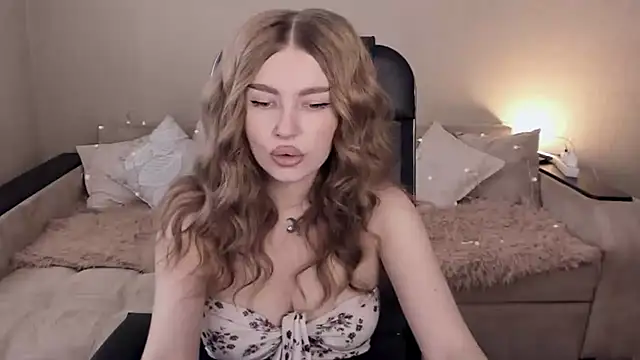 ViolettaLopez online show from 02/10/25, 11:25