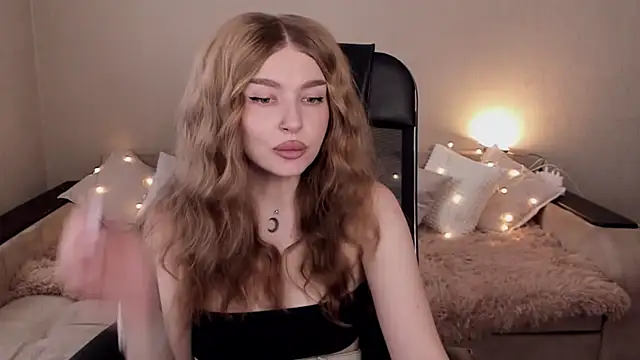 ViolettaLopez online show from 02/12/25, 11:29