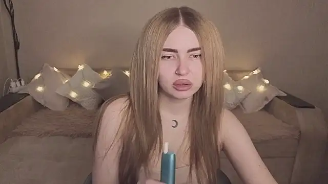 ViolettaLopez online show from 11/13/25, 09:08