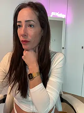 SweeetAlegra online show from 03/18/25, 05:10