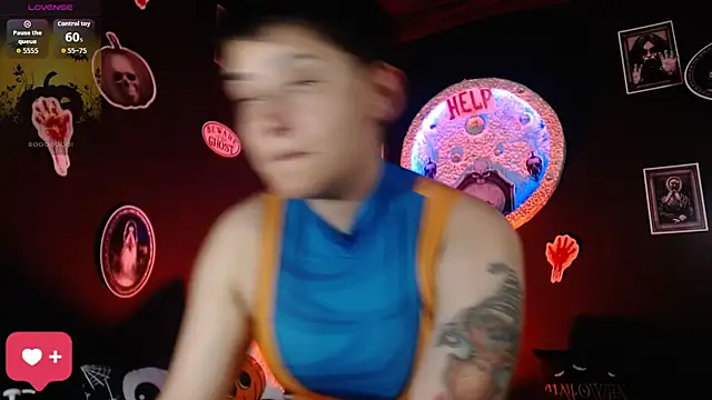 girl intense444 online show from 10/19/25, 07:03