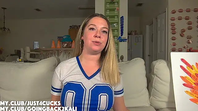 Snapshot of boomboomr00m chatting on 11/18/25, 02:50 boomboomr00m online show from 11/18/25, 02:50