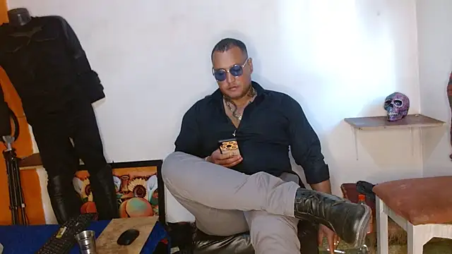 hardrock982 online show from 03/08/25, 01:47