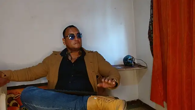 hardrock982 online show from 03/21/25, 01:45