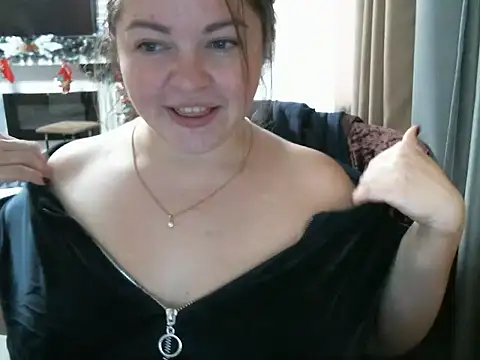 Snapshot of cute__cherry chatting on 12/27/24, 11:39 cute  cherry online show from 12/27/24, 11:39