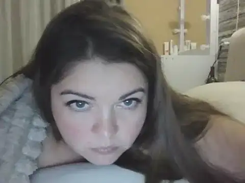 Snapshot of cute__cherry chatting on 01/14/25, 10:44 cute  cherry online show from 01/14/25, 10:44