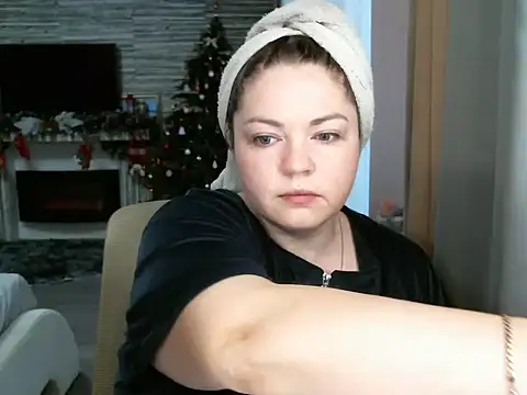 Snapshot of cute__cherry chatting on 02/25/25, 07:52 cute  cherry online show from 02/25/25, 07:52