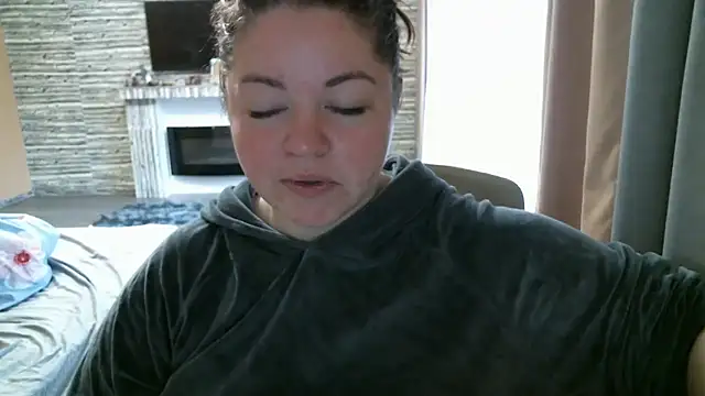 Snapshot of cute__cherry chatting on 03/10/25, 07:53 cute  cherry online show from 03/10/25, 07:53