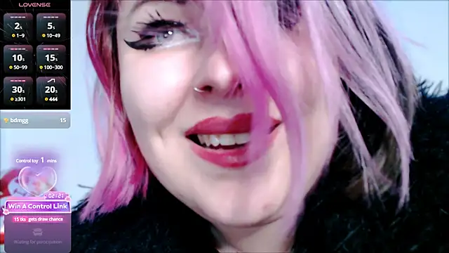 Snapshot of Psychobitch7 chatting on 02/07/25, 09:15 Psychobitch7 online show from 02/07/25, 09:15