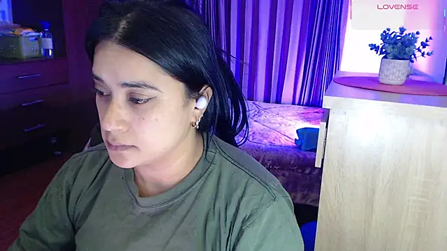 Snapshot of princesskelly chatting on 10/21/25, 03:51 princesskelly online show from 10/21/25, 03:51