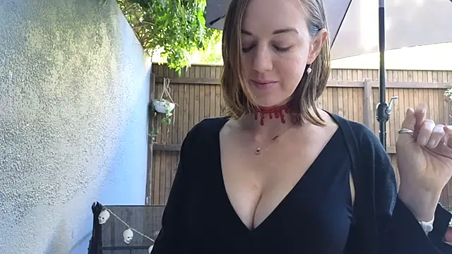 TopsyWilde online show from 10/27/25, 07:56