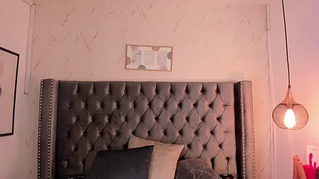 Kim Blane online show from 10/09/25, 03:48