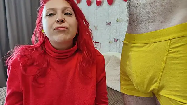 Snapshot of GenrikhBecca chatting on 10/25/25, 07:05 GenrikhBecca online show from 10/25/25, 07:05