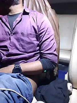 raji9290 online show from 03/17/25, 10:38