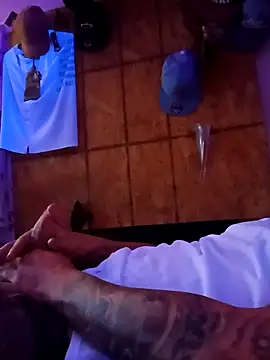 Snapshot of Jewfish420 chatting on 12/05/24, 07:38 Jewfish420 online show from 12/05/24, 07:38