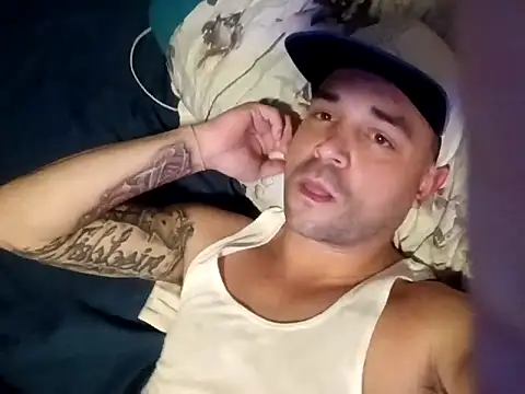 Snapshot of Jewfish420 chatting on 10/23/25, 09:57 Jewfish420 online show from 10/23/25, 09:57