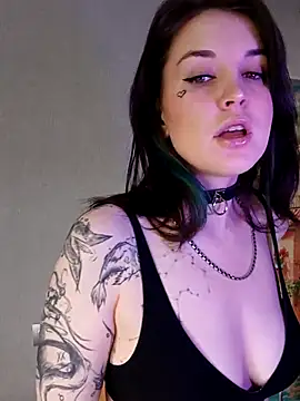 LazyTanukii online show from 10/17/25, 06:38