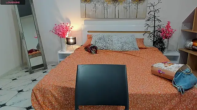 CharmedDoll online show from 10/16/25, 12:28