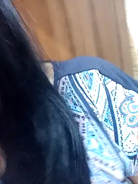 Queen sousou online show from 11/15/25, 12:41