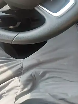 Snapshot of Aykut1990 chatting on 11/07/25, 11:21 Aykut1990 online show from 11/07/25, 11:21