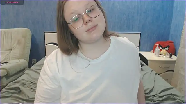 Touch me more please online show from 03/10/25, 01:54