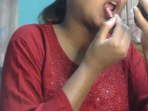 NancyRuvi online show from 10/08/25, 02:36