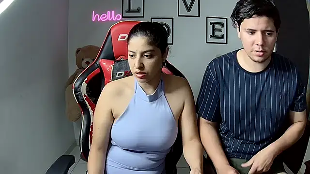 Snapshot of kim_sex_hot chatting on 10/10/25, 05:56 kim sex hot online show from 10/10/25, 05:56