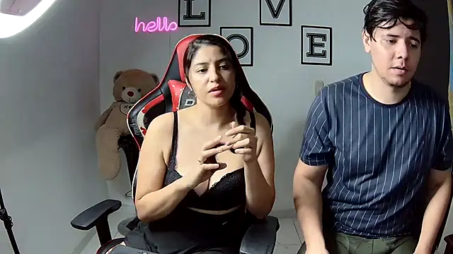 Snapshot of kim_sex_hot chatting on 10/11/25, 08:51 kim sex hot online show from 10/11/25, 08:51