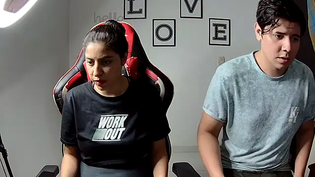 Snapshot of kim_sex_hot chatting on 10/15/25, 09:15 kim sex hot online show from 10/15/25, 09:15