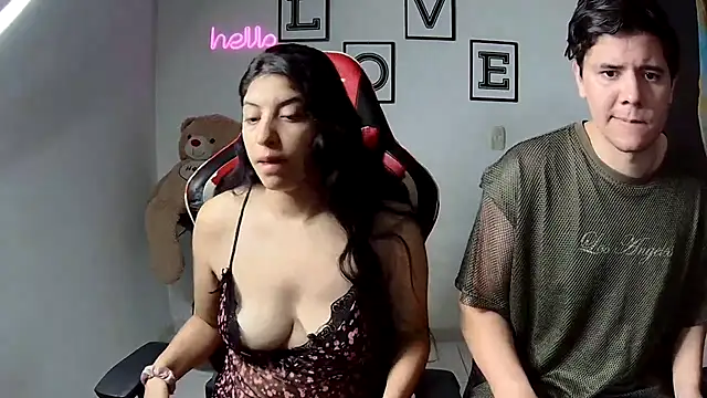 Snapshot of kim_sex_hot chatting on 10/17/25, 10:07 kim sex hot online show from 10/17/25, 10:07