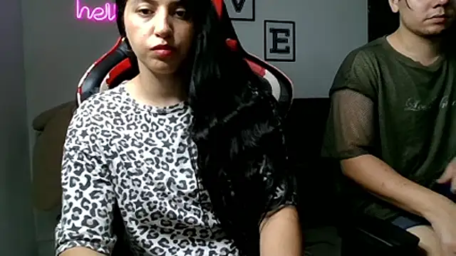 Snapshot of kim_sex_hot chatting on 10/23/25, 11:03 kim sex hot online show from 10/23/25, 11:03