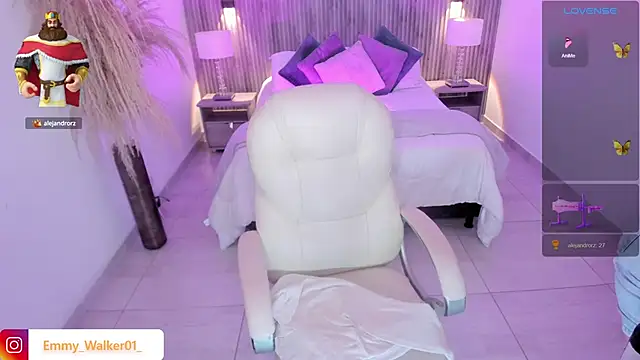 emmy walker online show from 10/14/25, 11:11