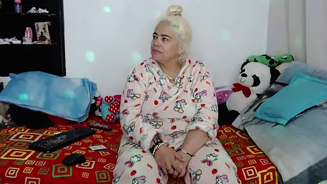 estrellita fugaz16x online show from 12/29/24, 03:54