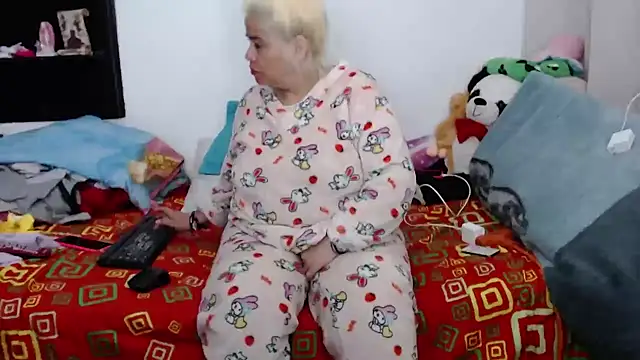 estrellita fugaz16x online show from 01/02/25, 03:15