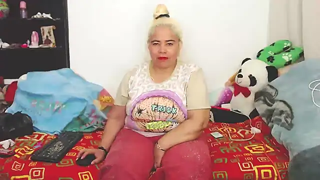 estrellita fugaz16x online show from 01/05/25, 03:22