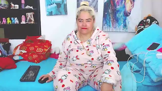 estrellita fugaz16x online show from 01/24/25, 11:59