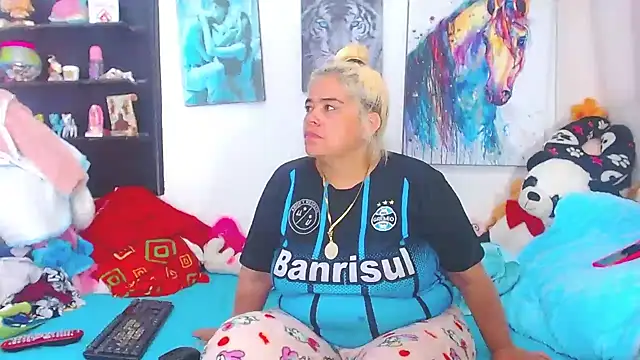 estrellita fugaz16x online show from 01/28/25, 02:11