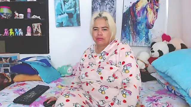 estrellita fugaz16x online show from 02/02/25, 12:46