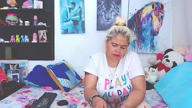 estrellita fugaz16x online show from 02/09/25, 03:11