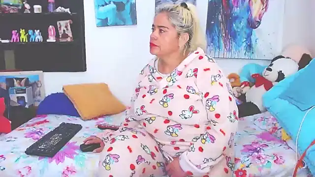 estrellita fugaz16x online show from 02/12/25, 02:56