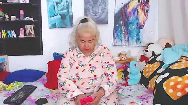 estrellita fugaz16x online show from 03/15/25, 02:56