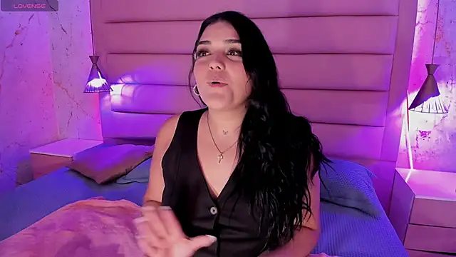 Snapshot of Maddysex_ chatting on 01/23/25, 05:52 Maddysex online show from 01/23/25, 05:52