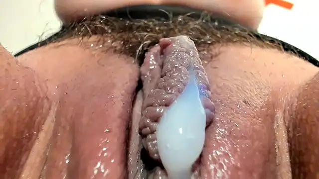 Snapshot of Sweet-Alice chatting on 03/08/25, 02:30 Sweet-Alice online show from 03/08/25, 02:30