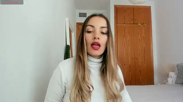 Snapshot of NiaStone chatting on 01/21/25, 11:35 NiaStone online show from 01/21/25, 11:35