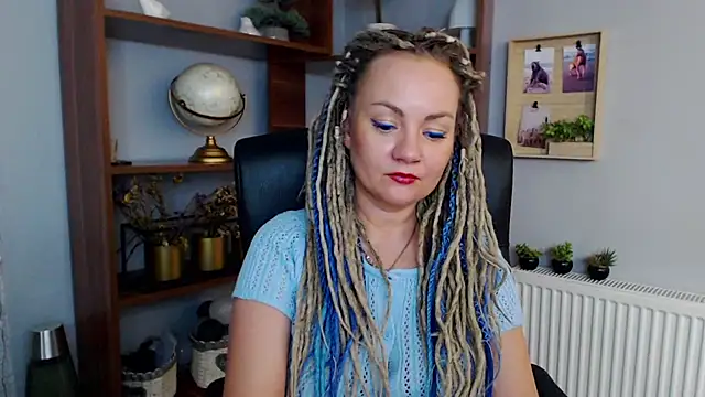 Snapshot of KayaMagic chatting on 01/08/25, 04:11 KayaMagic online show from 01/08/25, 04:11