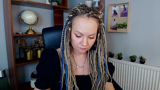 Snapshot of KayaMagic chatting on 01/30/25, 03:19 KayaMagic online show from 01/30/25, 03:19